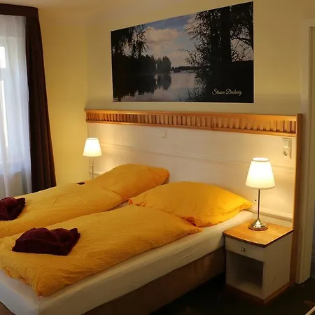 Pensionat Gaestehaus Alte Baeckerei Dachwig